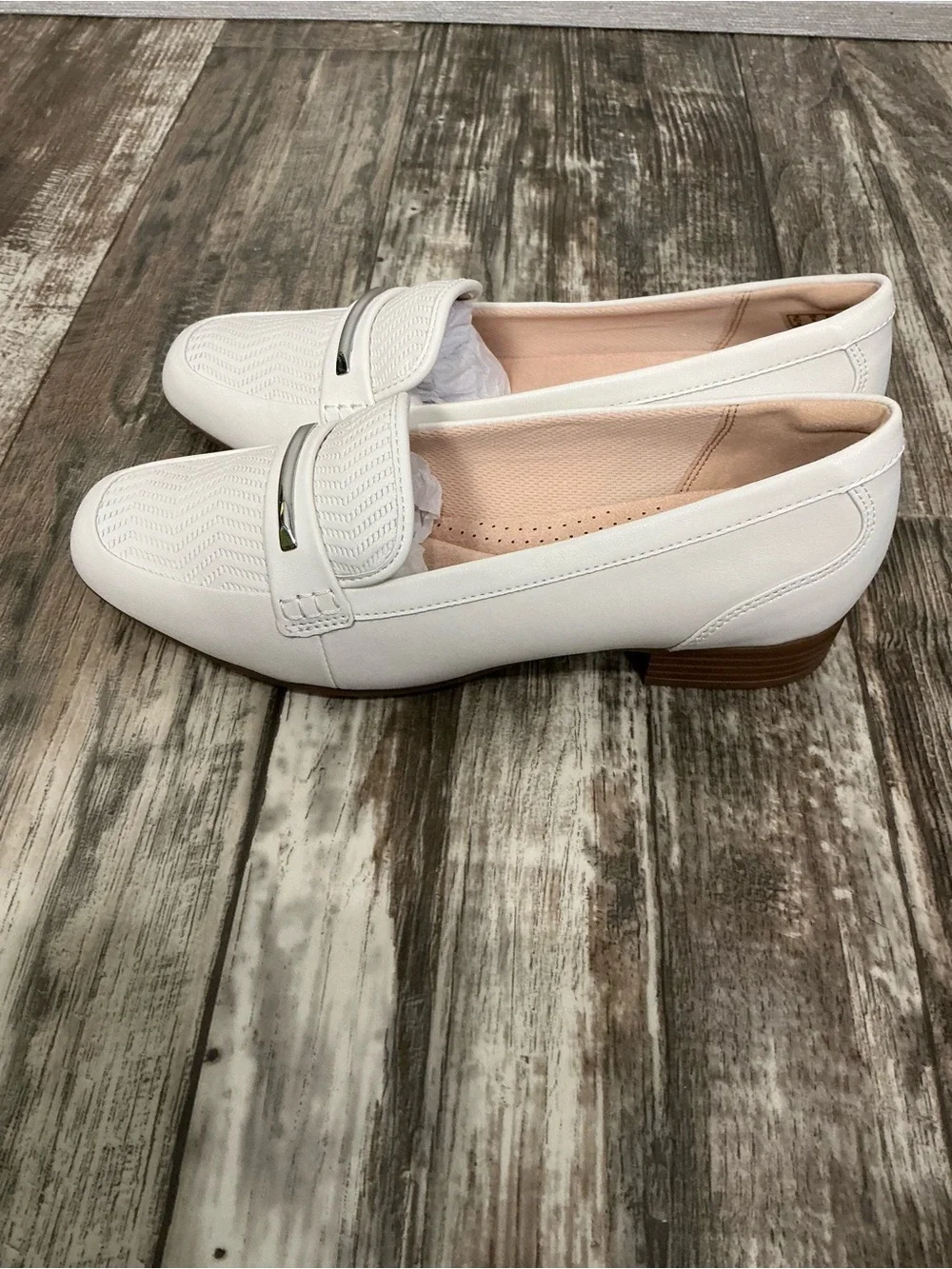 Clarks refined leather